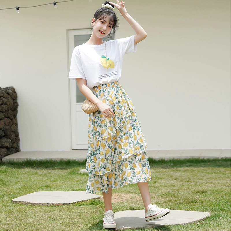 Phiên bản Hàn Quốc mùa hè 2020 nữ sinh áo thun hai mảnh giản dị phù hợp với váy voan hoa nhỏ khí chất siêu tươi - Bộ đồ