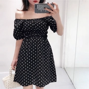 Phong cách kỳ nghỉ vuông cổ áo một vai quây mặc mỏng polka- dot váy nữ 2018 mùa hè ngắn- tay cao eo đa năng váy