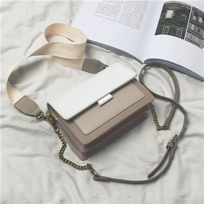 Whitethis year popular French minority Bag Foreign style Female bag 2021 new pattern Fashionable and versatile Advanced sense One shoulder Inclined shoulder bag
