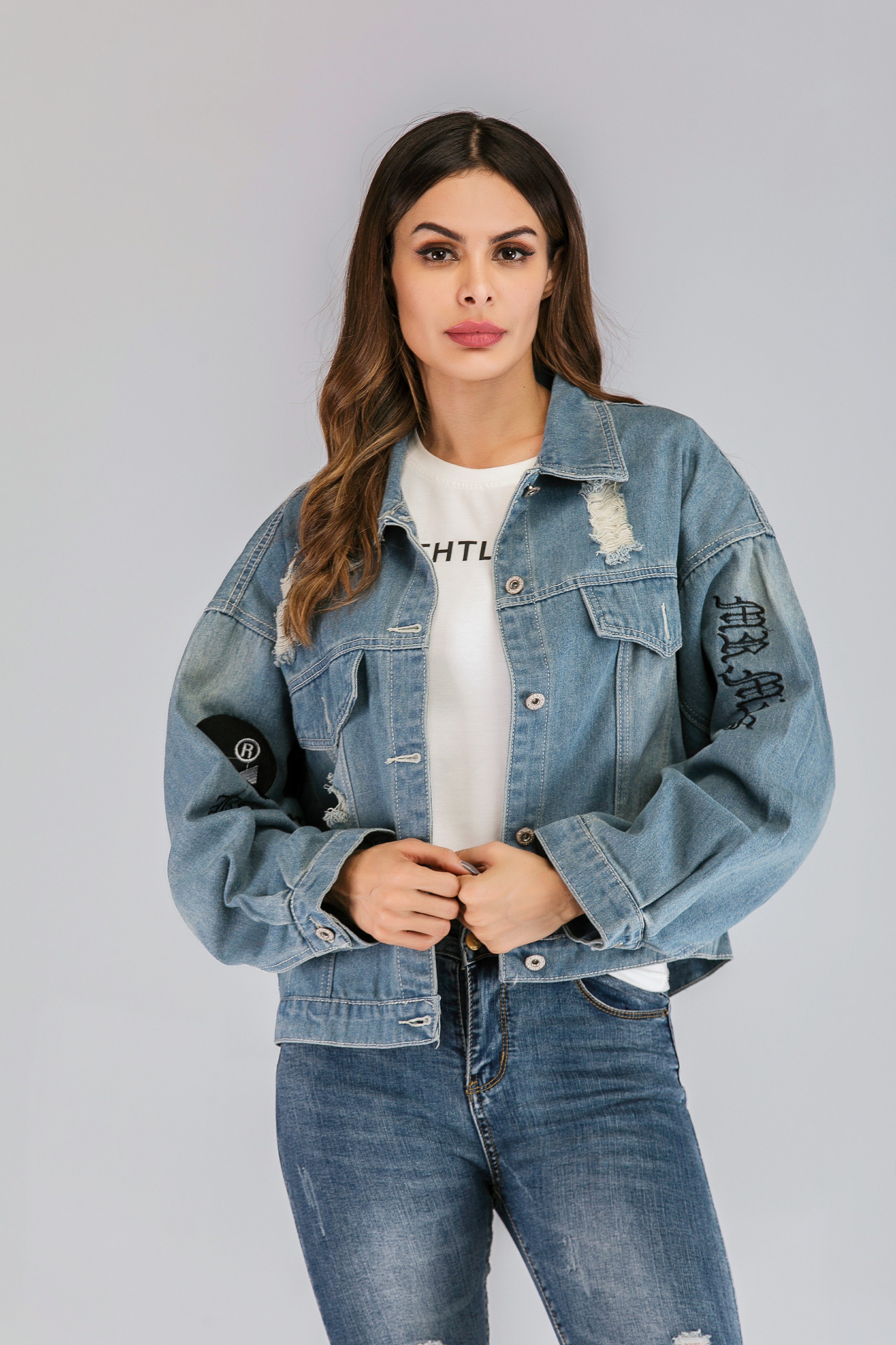 实拍现货外贸速卖通新款韩版宽松bf风刺绣英文牛仔外套女衣夹克潮