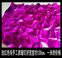 Гвоздь составляет около 1,2 метра розовой красный метр