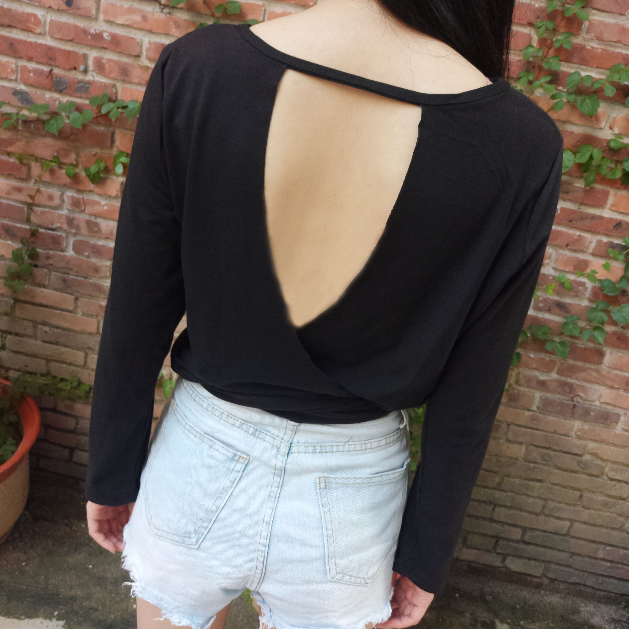 504#实拍秋季新款后背镂空纯色圆领长袖t恤宽松显瘦小性感上衣女