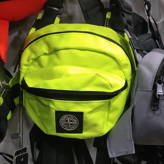 Fluorescent Green19SS90771WAISTBAGSTONEY Stone Island Pocket Chest pack men and women bulletproof package leisure time Chaopai New products