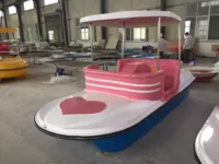 Лодка с педальным педальным педальным утолщенным стекловолокно