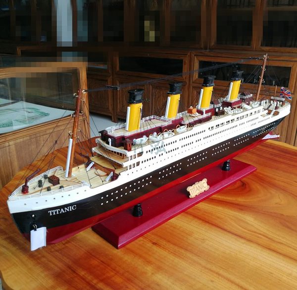 RMS Titanic 80 см титан Ниховязы дерево Ротор