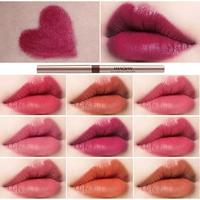 Lip liner đột quỵ vẽ môi son môi Artifact lip bút chì mờ không thấm nước giữ ẩm kéo dài không đánh dấu son môi đích thực nữ - Bút chì môi / môi lót mamonde màu 20