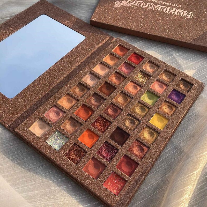 40 Color Eyeshadow (3 Mohair Brush)Eyeshadow Compact Ins super fire 40 colour Eyeshadow Compact Ins super fire unicorn Flash powder Sequins pearl light waterproof At Par student