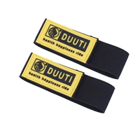 Пара черных этикетков желтого нижнего дна (2)