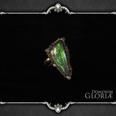 taobao agent Gloria ｜ Moonlight Lakeside retro European and American style imitation Opal's cool tide irregular generous ladies ring