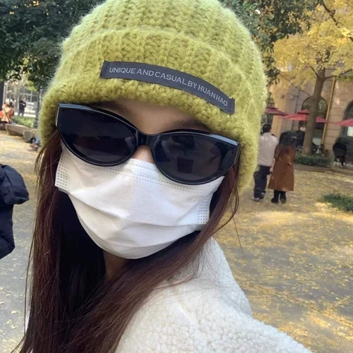 Модные ретро солнцезащитные очки в стиле хип-хоп на солнечной энергии, популярно в интернете, кошачий глаз, защита от ультрафиолета, европейский стиль