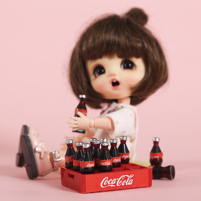 taobao agent OB11 baby uses shooting props and played cola Molly little red hat 8 points bjd holala girl head