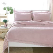 Sợi màu Hàn Quốc rắn màu hồng chần bởi ren bên giường bọc bông ba mảnh thêu điều hòa không khí