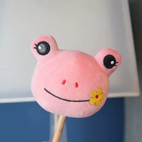 Розовая лягушка