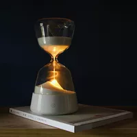 Песочные часы с снежной лампой