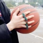 Thiết bị huấn luyện bắn bóng rổ Curry tư thế chỉnh sửa tạo tác điều khiển tay bóng hỗ trợ thực hành ba thiết bị con trỏ nam - Bóng rổ giá của lưới bóng rổ	