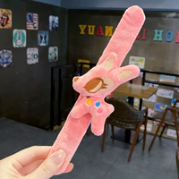 Светло -красный олень