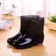 Giày đi mưa có kiểu dáng của phụ nữ có tay áo bằng cotton có thể được tháo ra để giữ ấm cho đôi giày cao su chống mưa chống thấm nước chống trượt trong giày ống nước - Rainshoes