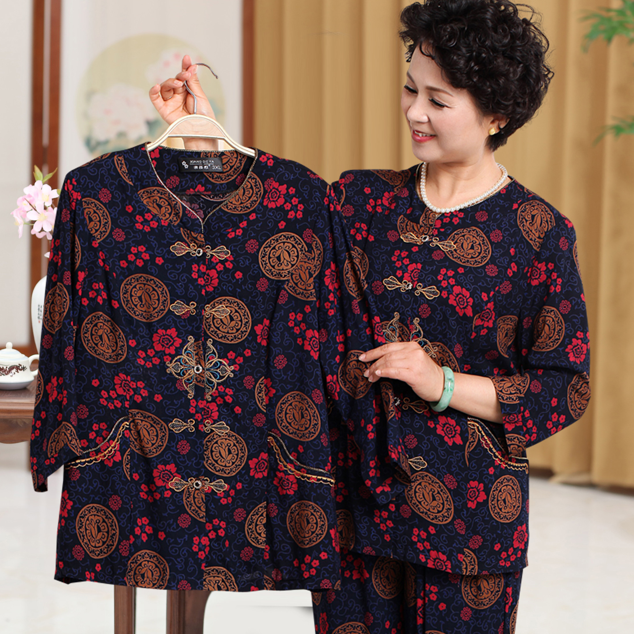 Phụ nữ mùa hè trung niên và phụ nữ lớn tuổi của mùa xuân 60-70-80 tuổi bà lụa bông dài tay Tang với túi phần mỏng