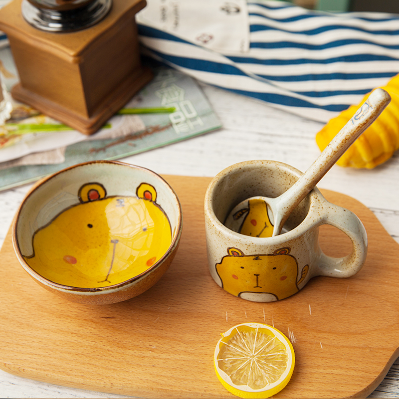 Tiger Three Piece Bowl, Spoon And Cupfree shipping children Cartoon ceramics tableware suit Underglaze color Hand painted Bowl, plate and cup originality birthday manual gift