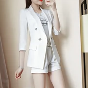 Trắng nhỏ phù hợp với quần short phù hợp với nữ 2018 mới Hàn Quốc phiên bản của khí nhỏ hương thơm mùa hè mỏng phù hợp với hai bộ