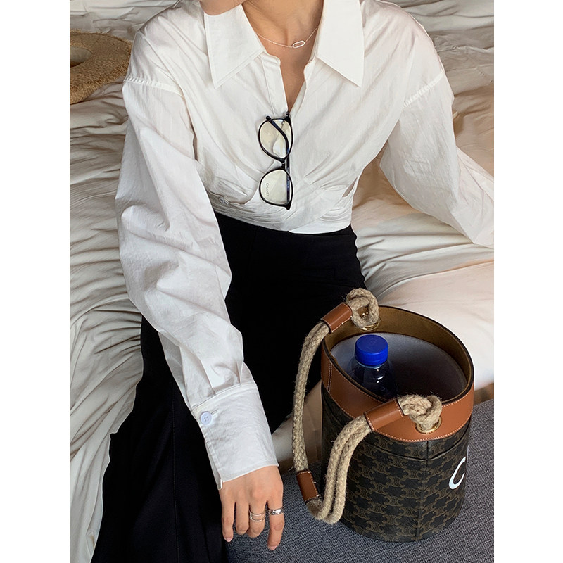 Mukok's 2022 autumn new white pleated design Korean-style top, elegant and fitted long-sleeved shirt for women