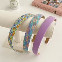 Светло-фиолетовый