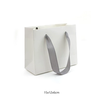 15x12x6 лента серый горизонтальный издание сумочка