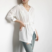Thiết kế nguyên bản phiên bản Hàn Quốc in áo gió dài tay không đều áo rộng giản dị thời trang đơn giản áo sơ mi nữ hoang dã - Áo sơ mi dài tay