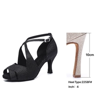 Настройка черного каблука толщиной 10 см (в помещении)