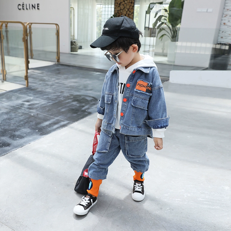 Quần áo trẻ em denim phù hợp với mùa xuân 2020 Trẻ em mới kiểu nước ngoài Bộ đồ hai mảnh trẻ em quần áo mùa xuân Hàn Quốc đẹp trai - Phù hợp với trẻ em