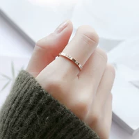 Gió lạnh đơn giản đỏ hồng 18k vàng hồng bằng thép ngón trỏ bằng ngón tay không phai màu Nhật Bản và Hàn Quốc rất đẹp nhẫn vàng trắng