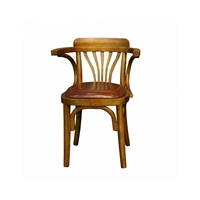 Половина деревянного кресла