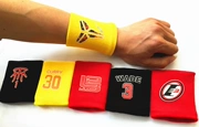 Thiết kế bóng rổ bông cổ tay thể thao bảo vệ đồ dùng cung cấp dây đeo cổ tay hơn James Curry Iverson McGrady quà lưu niệm - Dụng cụ thể thao