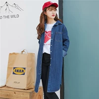 Xuân 2018 phiên bản mới của Hàn Quốc hoang dã rộng kích thước denim áo gió dài học sinh bf gió đẹp trai nữ mẫu áo dạ ngắn đẹp 2021