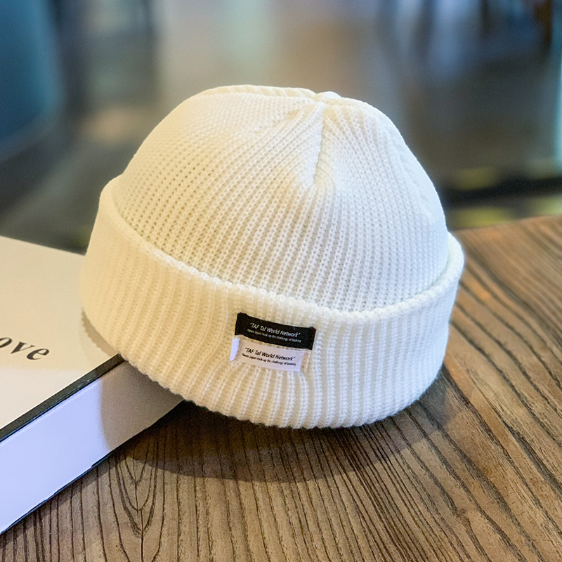 White/double row letter mark melon skin hat