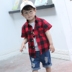 Mùa hè mới trẻ em Hàn Quốc phiên bản của bông bé kẻ sọc áo sơ mi nam và nữ ngắn tay áo mỏng phần nửa tay áo kem chống nắng Áo sơ mi